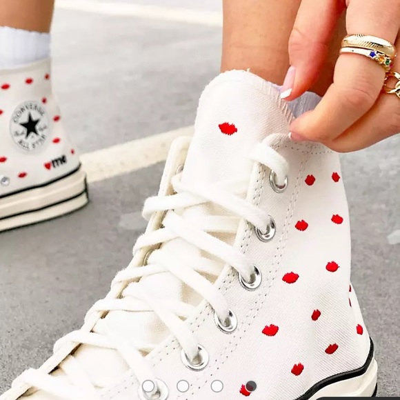 Converse hi top Crafted with love Valentines Day limited edition sneakers - Picture 11 of 14